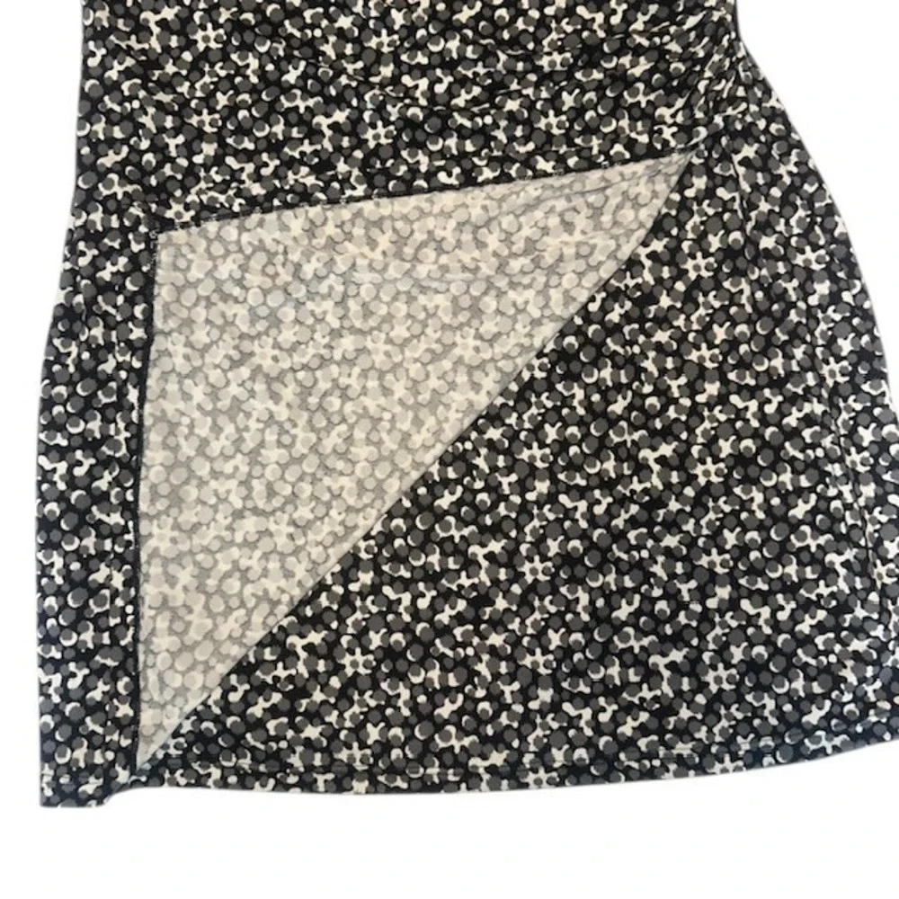 Talbots Knit Dress 3/4 Sleeve Faux‎ Wrap Black Gray White Print Dress Size LP - Picture 9 of 10